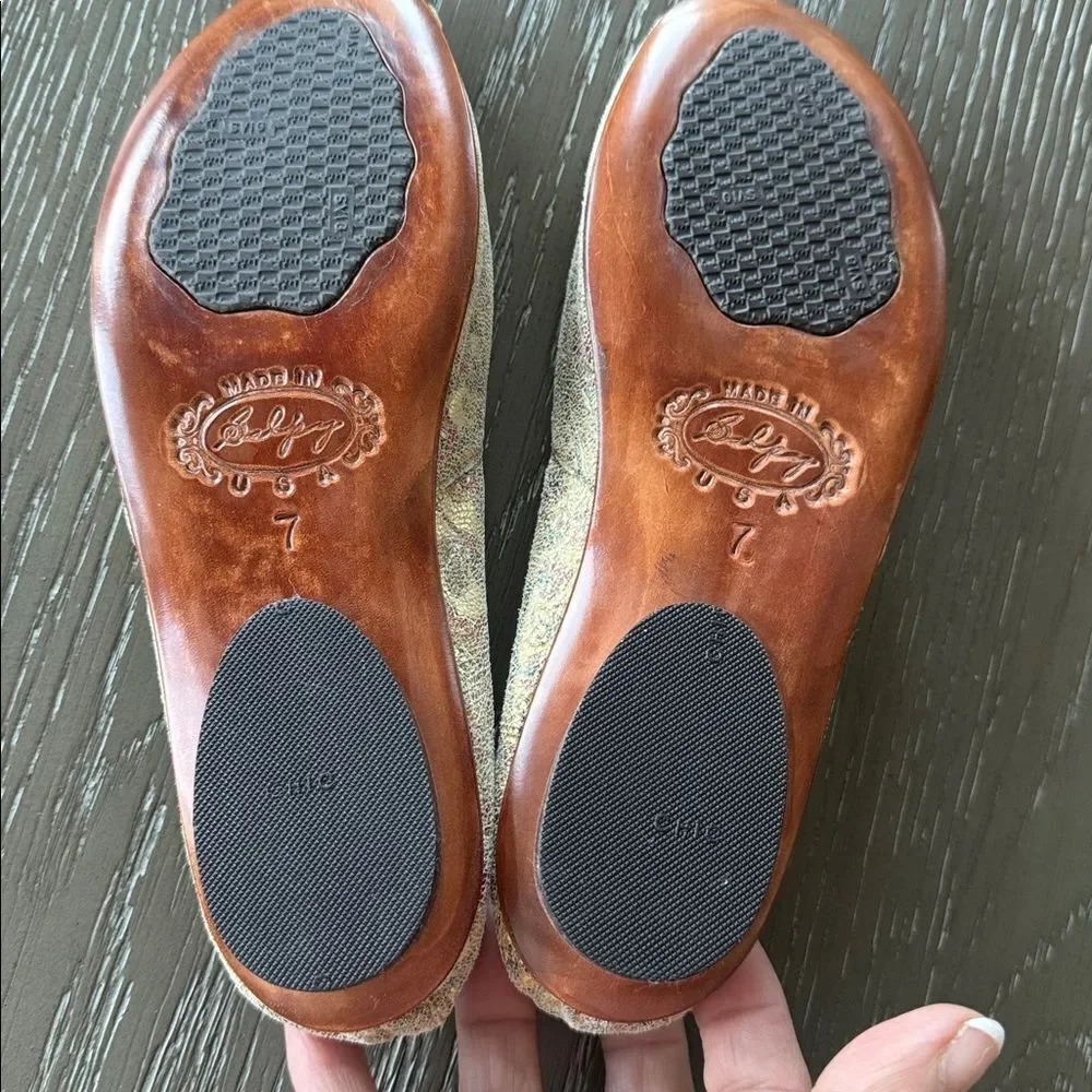 SALPY VINTAGE Gorgeous Women’s Leather Gold Shimmer Pattern Flats Made in USA 7